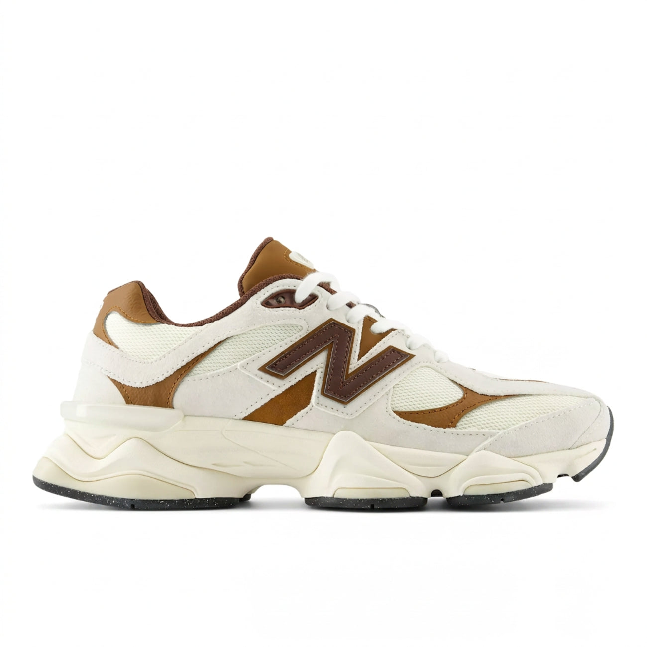 9060 "Breakfast Tea Angora"